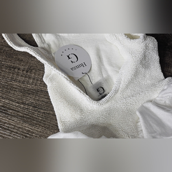 Hunza G Denise frill white swimsuit - Picture 7 of 11